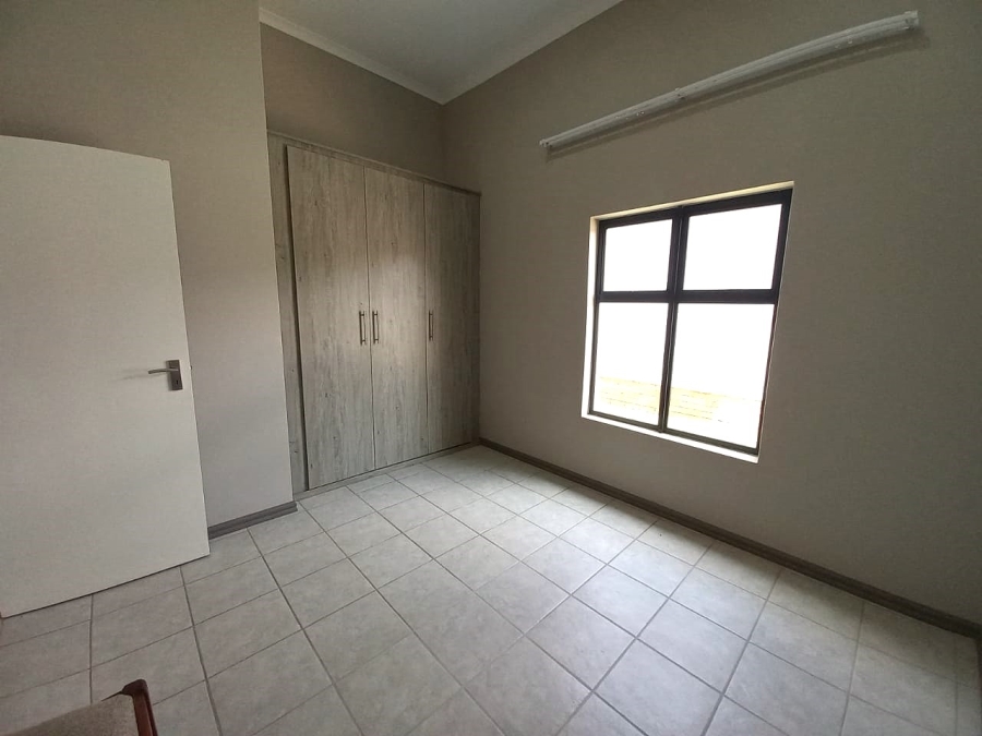 2 Bedroom Property for Sale in De Land Estate North West